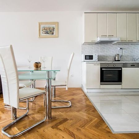 Apartment Jully Podstrana Buitenkant foto